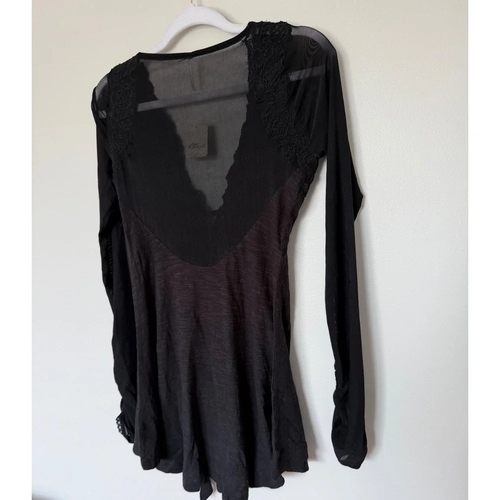 Free People Intimately Dark Motif Tunic Top Black Lace Mesh Long Sleeve XS NEW - Picture 4 of 5